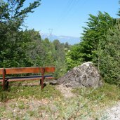 kalditsch weg nach holen bei aldein bank