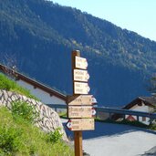 st peter lajen wanderwege wegweiser