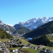 st christina blick richtung wolkenstein mit cir und sella