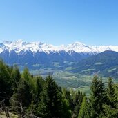 blick richtung prad und ortlergruppe