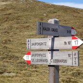 weg richtung jaufenpass