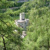 schloss burg welfenstein bei mauls