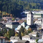 innichen ortskern mit stiftskirche