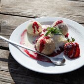 nachspeise dessert topfen knoedel essen