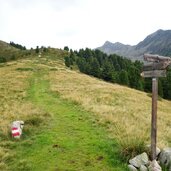 abzweigung weg durakopf und weg zur taistner alm