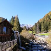 ulten lahner saege nationalparkhaus st gertraud