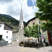 schlanders kirche bei spital krankenhaus