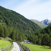 eingang knuttental bei rein in taufers