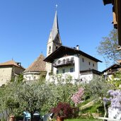 st georgen bei schenna fruehling kirche