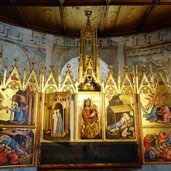 DSC Schloss Tirol Museum Fluegelaltar