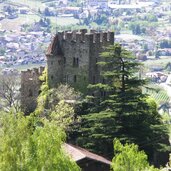 P brunnenburg tirol schloss