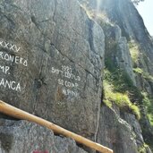Pfossental Auffahrt Eisjoechl Inschrift Stein Zweiter Weltkrieg
