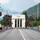 RS bozen talferbruecke siegesdenkmal