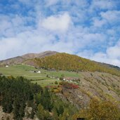 RS blick auf talatsch am sonnenberg schlanders herbst