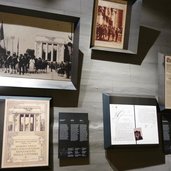 RS Siegesdenkmal Dauerausstellung historische Fotos