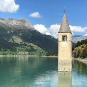 RS turm im reschensee bei graun