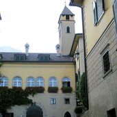 Schloss Sallegg Innenhof Kaltern RD P