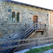 Taufers im Muenstertal St Johannkirche