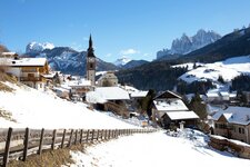 Villnoess St Peter Winter