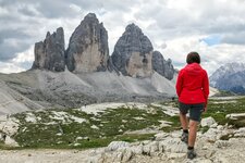 huettenwanderung im drei zinnen gebiet drei zinnen person