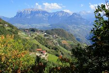 Keschtnweg Kastanienweg Ritten Herbst Ausblick Schlern