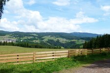 ritten blick von lobishof richtung oberinn