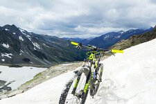 mountainbike tour pfossental schnee