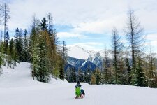 abfahrt auf rodelbahn speikboden winter