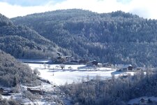 blick auf ritten ortsteil wangen winter
