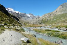 landschaft martelltal unter marteller huette