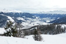aussicht auf obervinschgau bei mals winter ab watles
