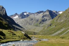 oberbergtal talschluss und stubaier alpen