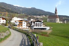 feldthurns kirche dorf