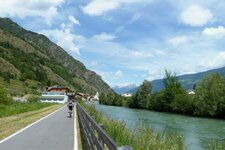 radweg bei naturns staben