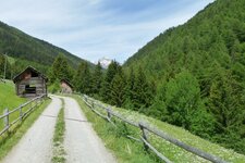 stundenweg wiesen im schliniger tal