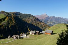 spescia hoefe viles in la val wengen