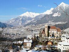 schenna winter dahinter dorf tirol