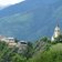 blick auf rodeneck vill kirche und schloss rodenegg