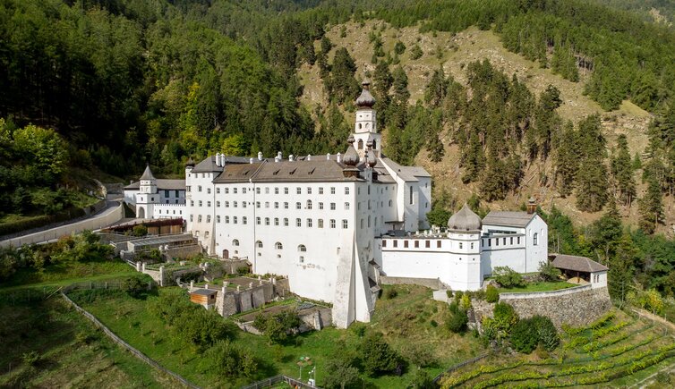 dji kloster benediktinerstift marienberg burgeis mals