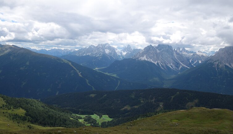 wolken am marchkinkele und aussicht dolomiten fr