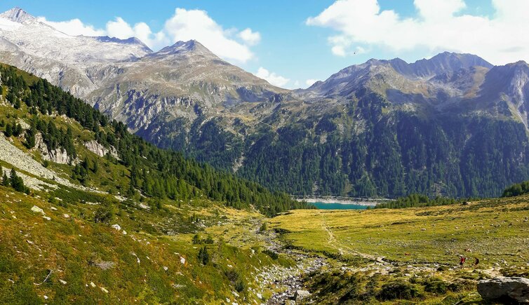 blick nach hinten zum neveser stausee