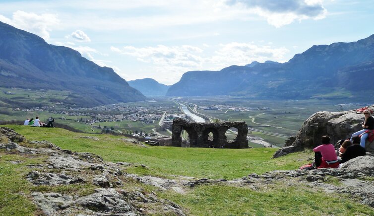 castelfeder kuchelen mauerreste und unterland