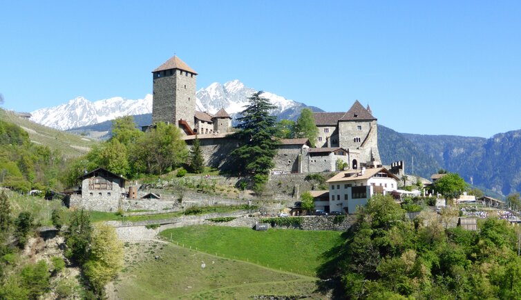 schloss tirol