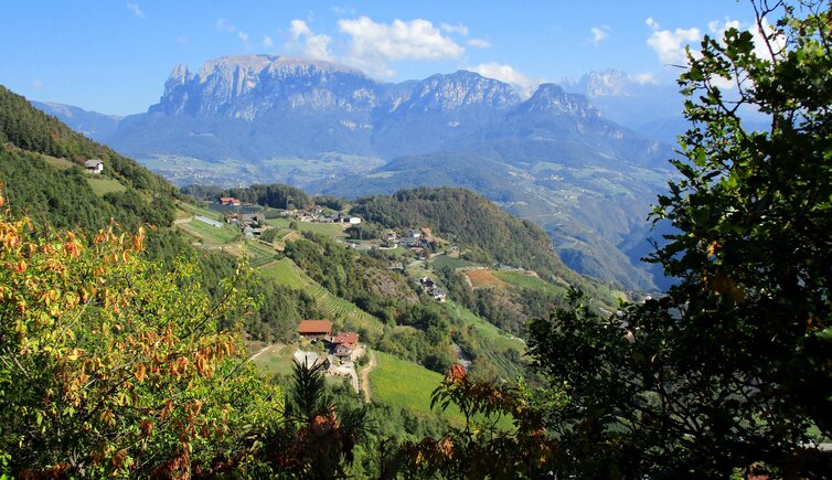 Keschtnweg Kastanienweg Ritten Herbst Ausblick Schlern