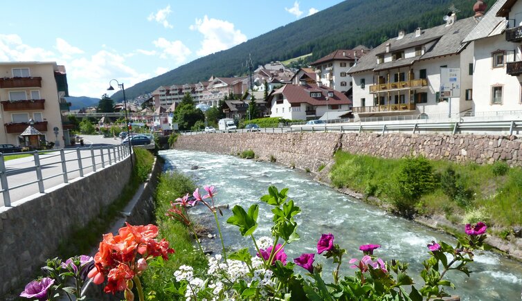 st ulrich groedner bach promenade ueberwasser