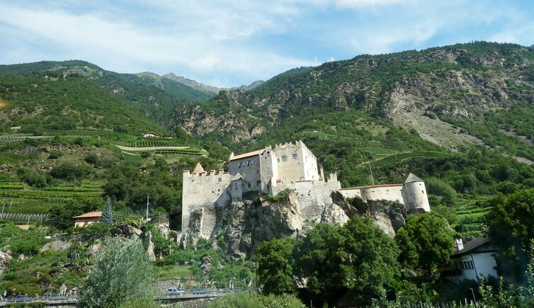 schloss kastelbell burg