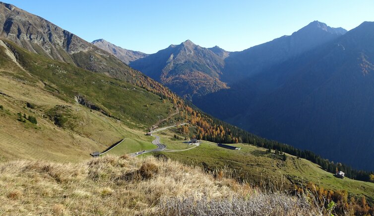 jaufenpass strasse oberhalb walten