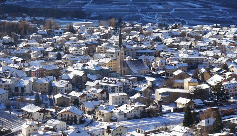 latsch winter ortskern