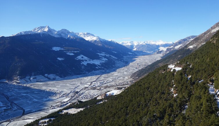 vinschgau winter blick richtung westen ab latsch