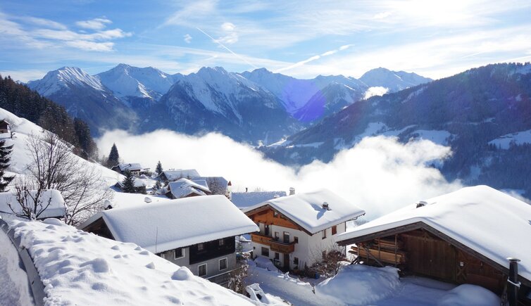 hoefe und haeuser bei stuls winter